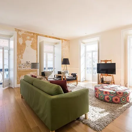 Nomad's Chiado & Amazing View Apartment